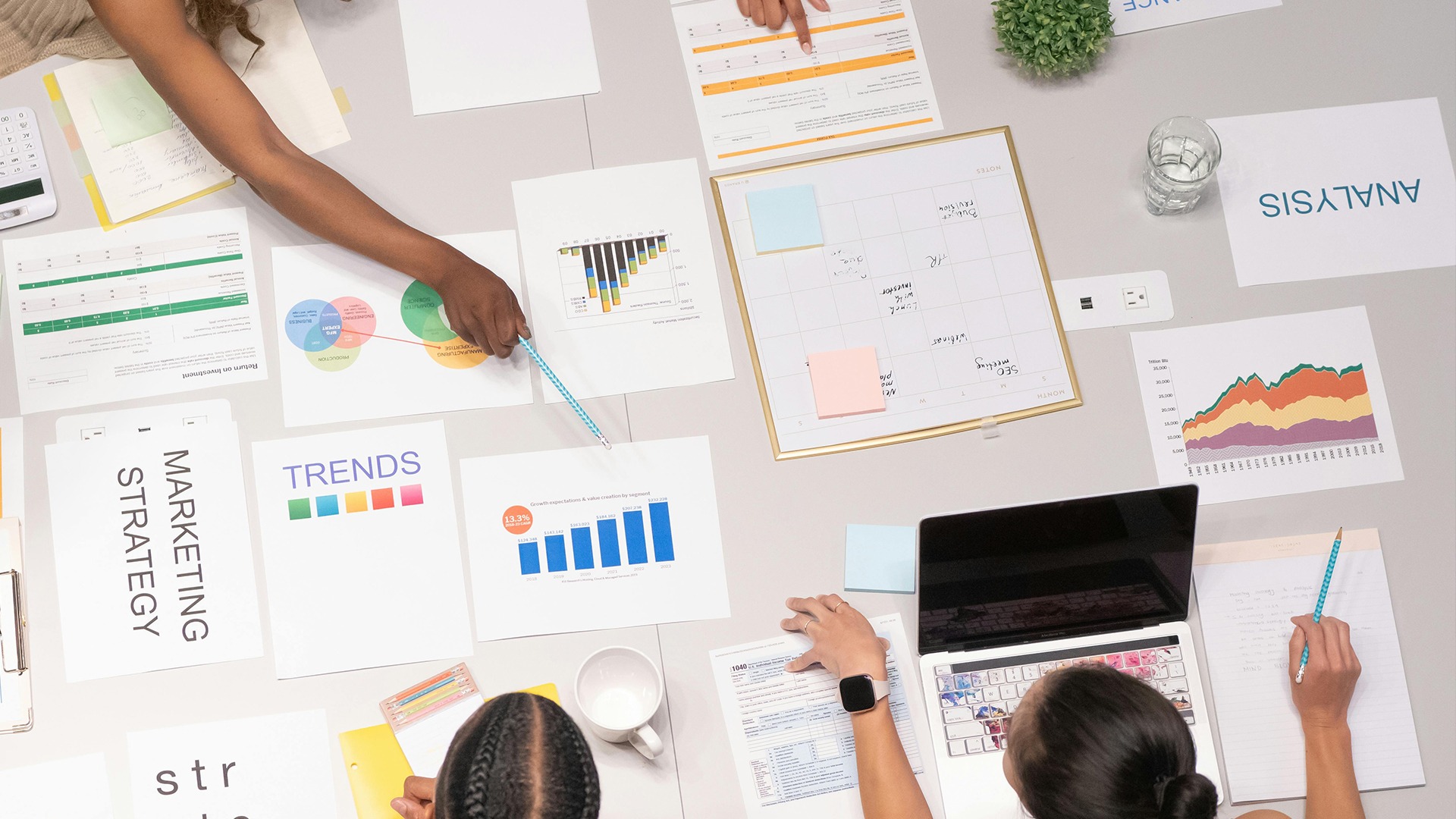 Digital_Strategy_Research_and_insight